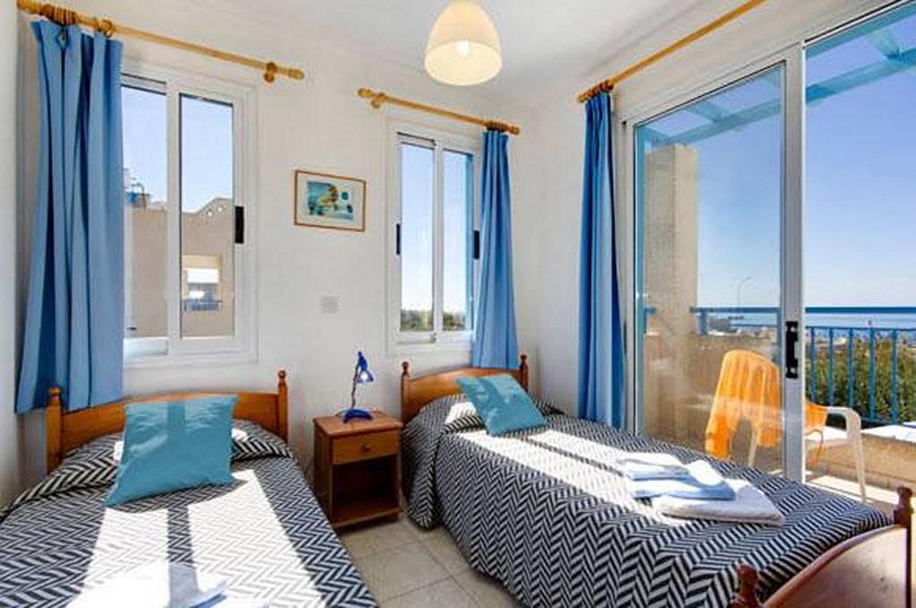 Philippos Paphos Villas - Villa 3 Exteriör bild